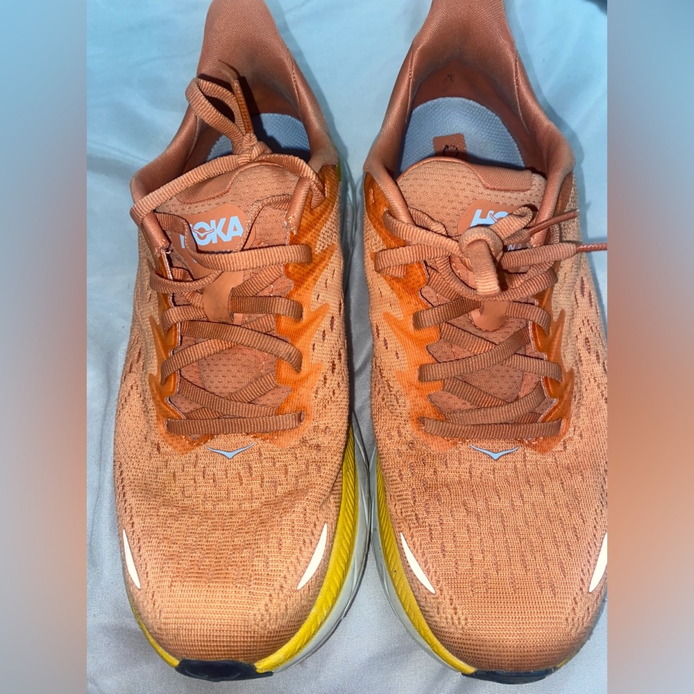 Hoka Clifton 8 Women’s Size 7.5